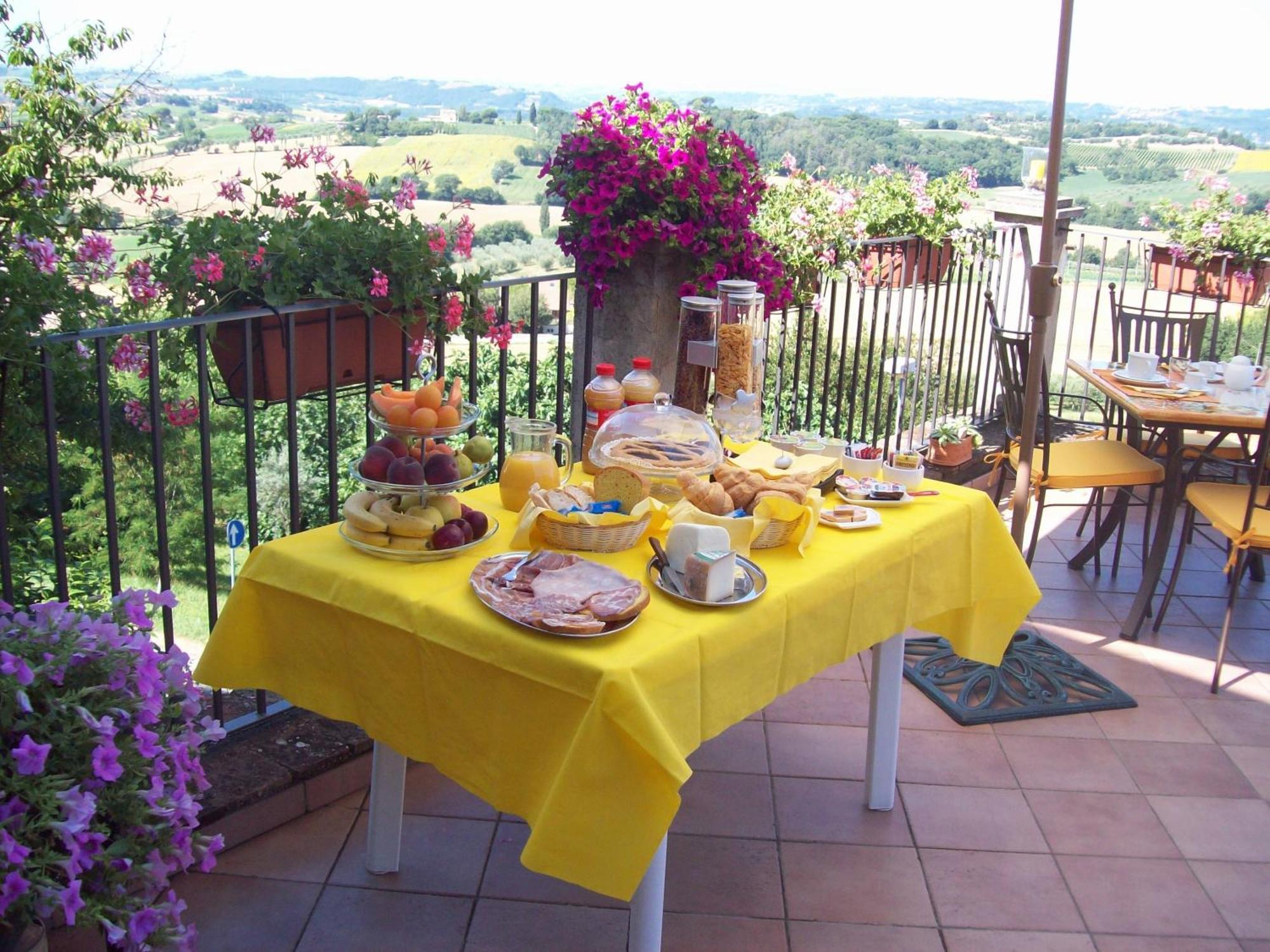 La Terrazza Fio...Rita Bed & Breakfast Ripa Exterior photo